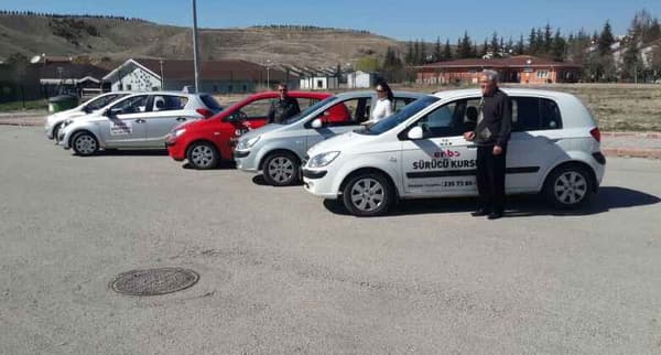 ER-BÜ Sürücü Kursu - 1. Fotoğraf