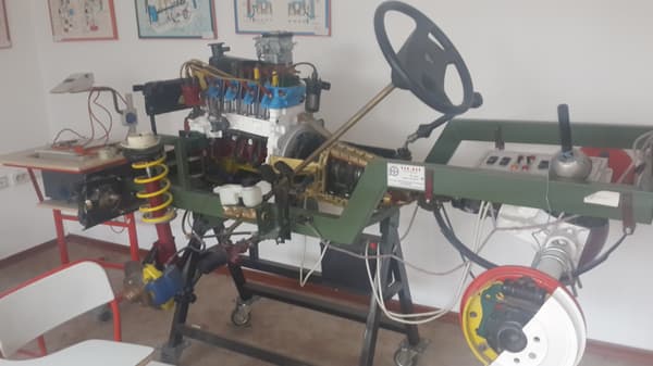 Karem Motorlu Taşıtlar Sürücü Kursu - 3. Fotoğraf Karem Motorlu Taşıtlar Sürücü Kursu - 3. Fotoğraf