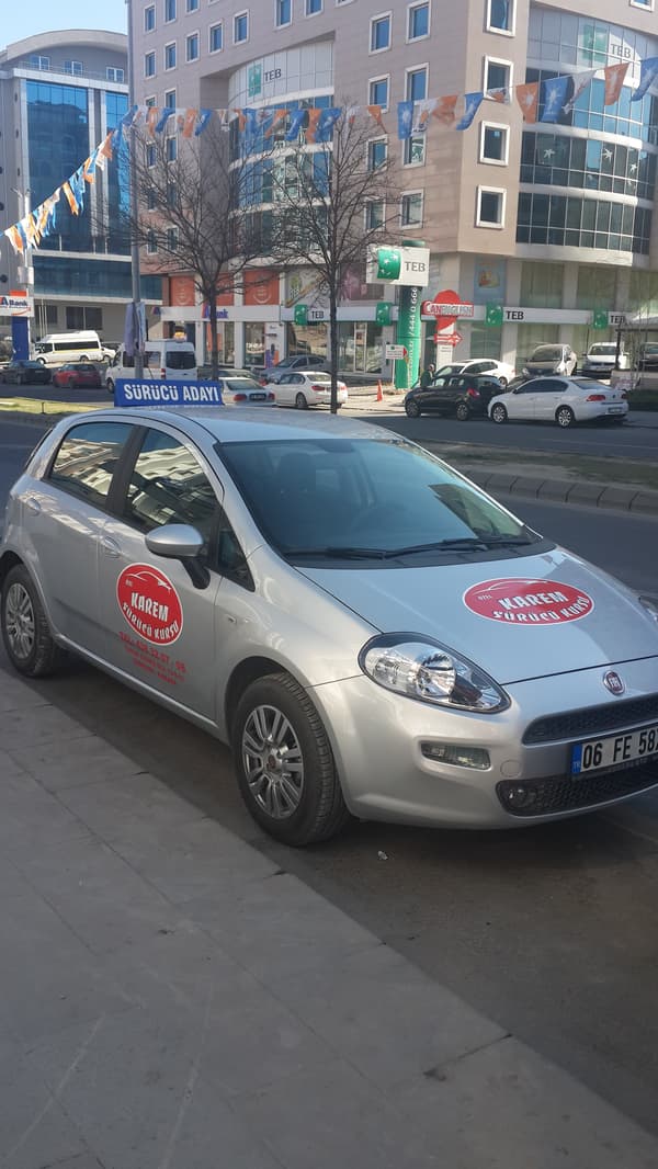 Karem Motorlu Taşıtlar Sürücü Kursu - 4. Fotoğraf